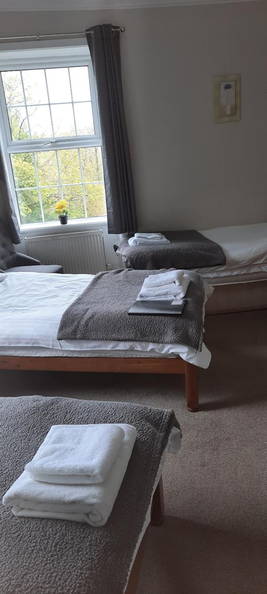 Arncliffe Arms Bed & Breakfast Glaisdale Room photo